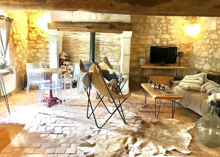 Au Coeur D'une Propriete Equestre 阿洛讷河畔布兰